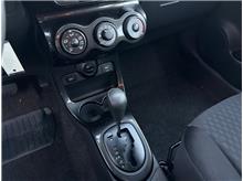 Vehicle Thumb #18