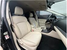 Vehicle Thumb #18