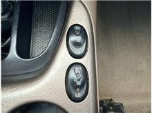 Vehicle Thumb #18