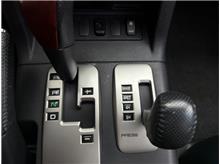 Vehicle Thumb #19