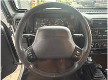 Vehicle Thumb #15