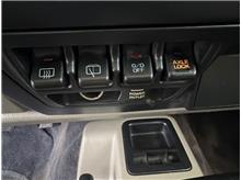 Vehicle Thumb #16
