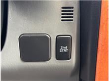 Vehicle Thumb #20