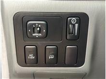 Vehicle Thumb #21