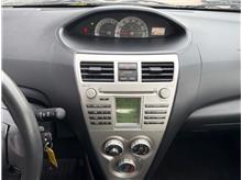 Vehicle Thumb #17