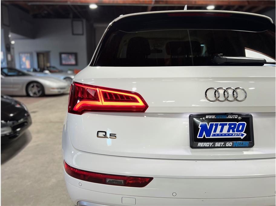 2019 Audi Q5 Premium Plus - Photo 17
