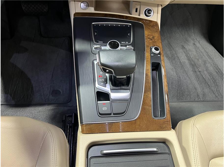 2019 Audi Q5 Premium Plus - Photo 31