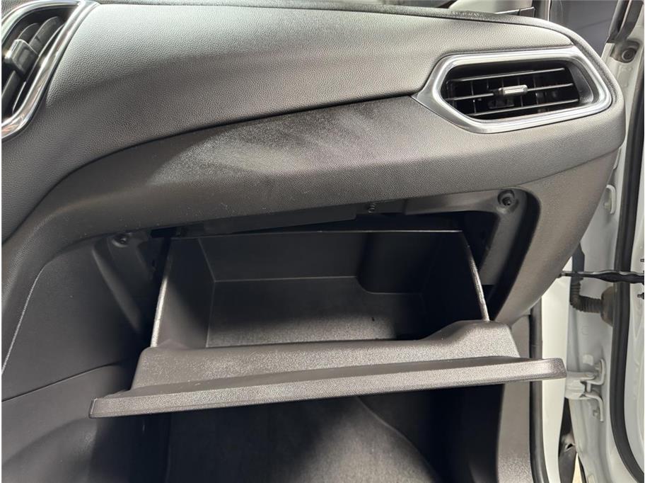 2023 Chevrolet Equinox LT - Photo 31