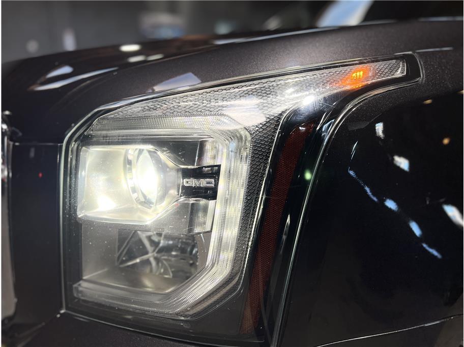 2015 GMC Yukon Denali - Photo 17