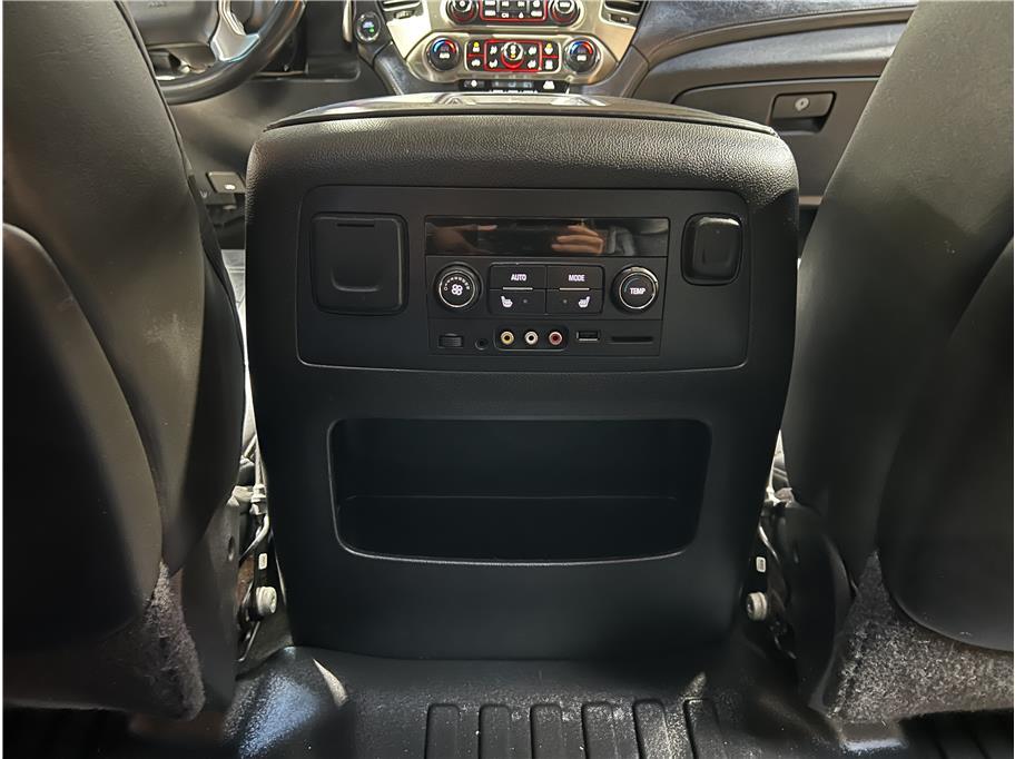 2015 GMC Yukon Denali - Photo 42