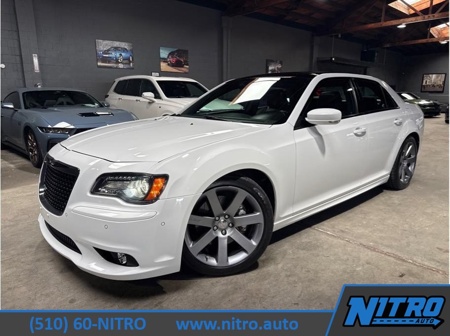 2014 Chrysler 300 SRT8's photo
