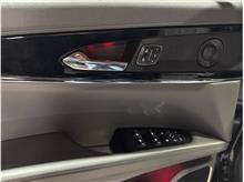 Vehicle Thumb #15