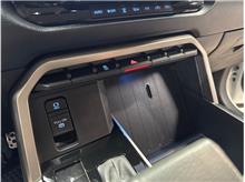 Vehicle Thumb #23