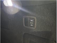 Vehicle Thumb #37
