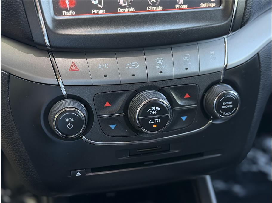 2017 Dodge Journey Crossroad Plus - Photo 16