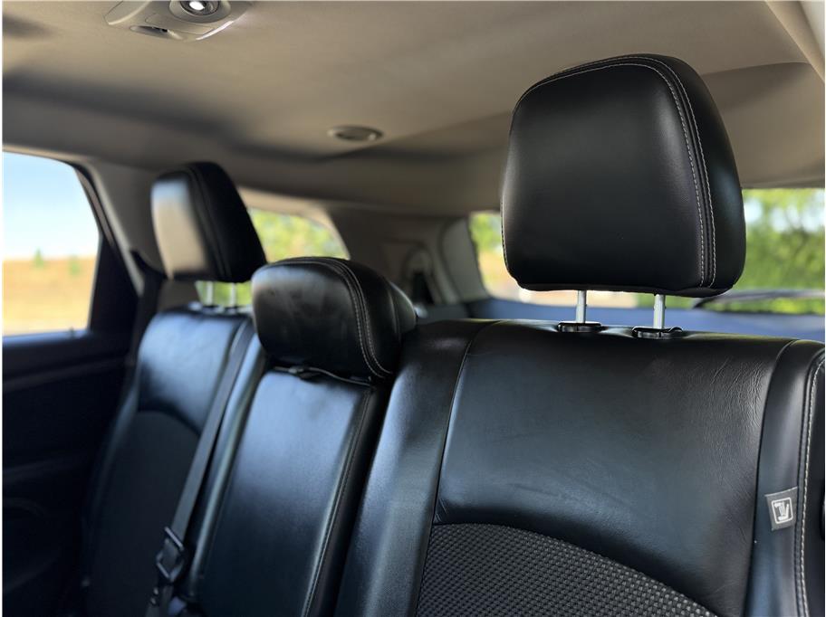 2017 Dodge Journey Crossroad Plus - Photo 19