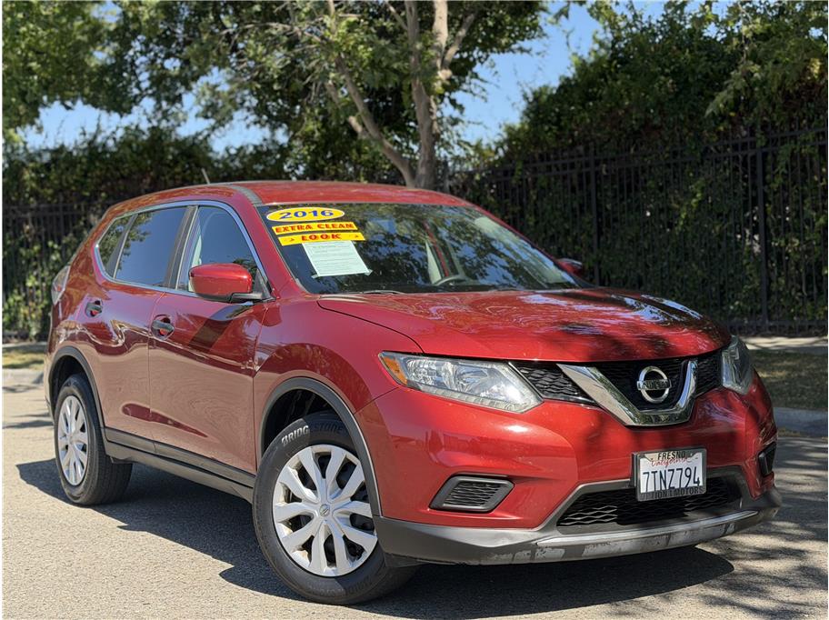 2016 Nissan Rogue S FWD's photo