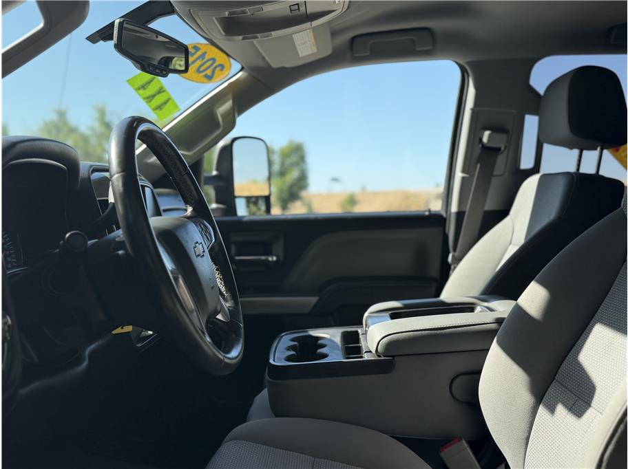 2015 Chevrolet Silverado 2500HD LT - Photo 8