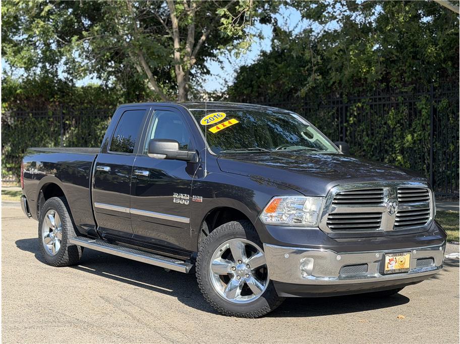 2016 RAM 1500 Big Horn 4x4 Quad Cab 6'4's photo
