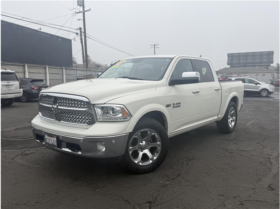 2016 RAM Ram 1500 Pickup Laramie's photo