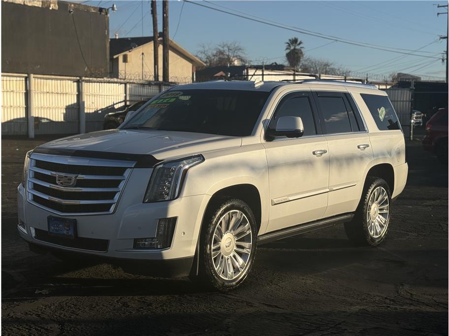 2019 Cadillac Escalade Premium Luxury's photo