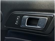 Vehicle Thumb #27