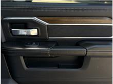 Vehicle Thumb #28