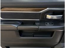 Vehicle Thumb #29