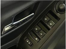 Vehicle Thumb #9