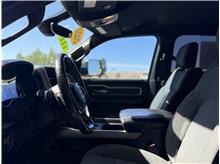 Vehicle Thumb #13