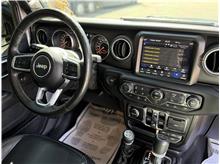 Vehicle Thumb #19