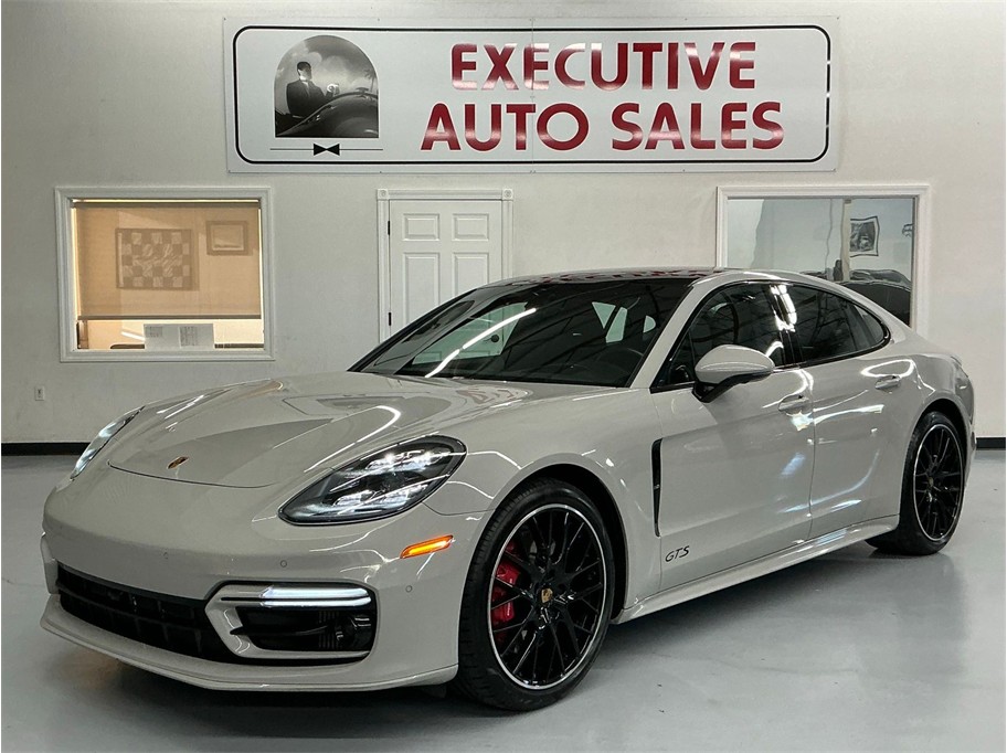 2023 Porsche Panamera from Executive Auto Sales