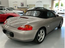 Vehicle Thumb #18