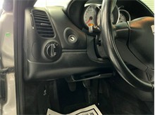 Vehicle Thumb #25