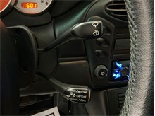 Vehicle Thumb #31