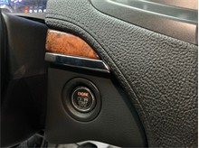 Vehicle Thumb #22