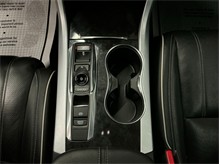 Vehicle Thumb #28