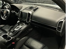 Vehicle Thumb #11
