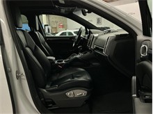 Vehicle Thumb #12