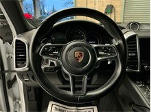 Vehicle Thumb #19