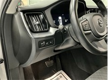 Vehicle Thumb #20