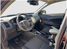 Vehicle Thumb #9