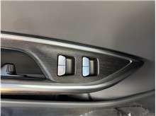Vehicle Thumb #19