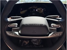 Vehicle Thumb #23