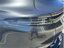 Vehicle Thumb #24