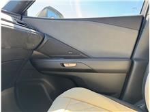 Vehicle Thumb #21