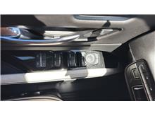 Vehicle Thumb #24