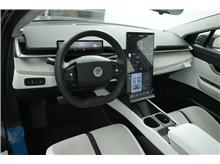 Vehicle Thumb #14