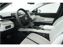 Vehicle Thumb #15