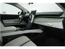 Vehicle Thumb #23